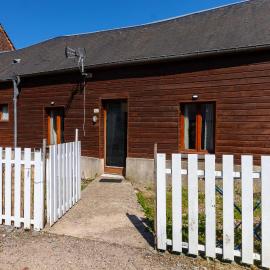 Chalet à la ferme 5 pers Près de la Baie de Somme, hotel in Friville-Escarbotin