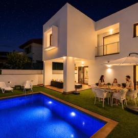 VILLA TAZA DE PLATA A