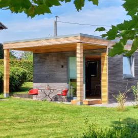 Viesnīca Gartenlodge im Grünen pilsētā Feuerscheid