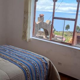 TAQUILE LODGE Perú, hotel in Huillanopampa