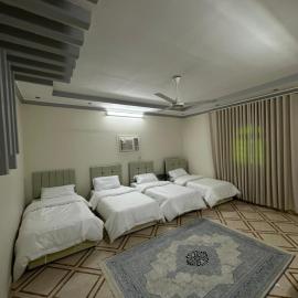 شقة واسعة بحي الدوحة لـ 10 أشخاص 6دقائق للبحر, hotel em Lambo