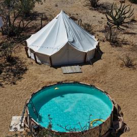 Glamping 3 Idiomas، فندق في El Sargento