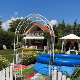 Cabana Colt de Poveste, hotel en Braniştea