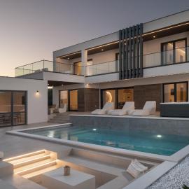 Adiloté Luxury Villa, Hotel in Debeljak
