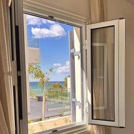 Villa Astrofegia Moonlit Escape with Sea Views, Hotel in Pachyammos