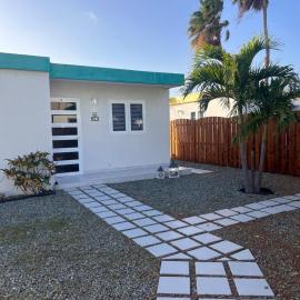 Las Palmas Cozy & Centrally Located Home in Bubali