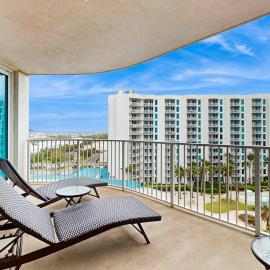 Gulf view condo with WiFi washer & dryer balcony pools & hot tub