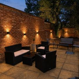 Historic High St Flat with Peaceful Garden Retreat