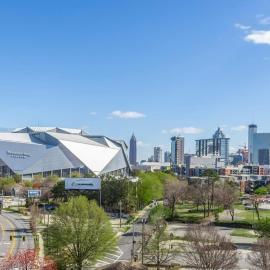 Downtown Condo-Walk to Mercedes-Benz Stadium, State Farm Arena & GWCC- Free Parking, hotell Atlantas
