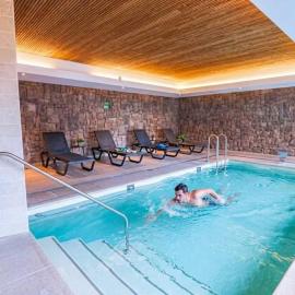 HOM I 1D1B, Piscina Temperada, Gimnasio, Estacionamiento, Cerca del Lago