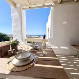 Nicolia Stays Sea View, Jacuzzi, Walk to Centre