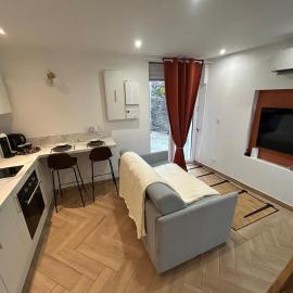 La Lys Seychalloise avec Balneo et wifi, hotel di Seychalles