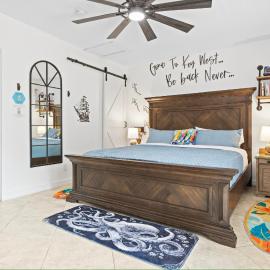 Sailors Cabin - Prime Downtown Key West Spot - Walk to Duval、キーウェストのホテル
