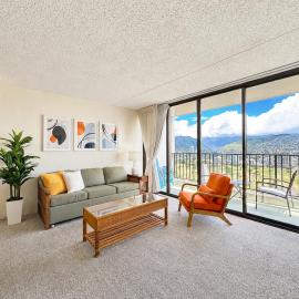 32Fl cozy mountain view with pool & beach access
