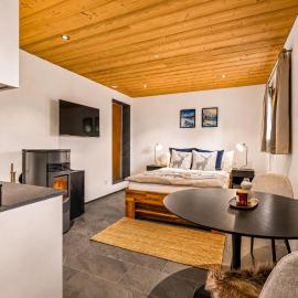 INN JOY Apartments - Alpine studio with spectacular views, hotel u gradu Flums