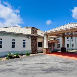 Travel Inn - Watertown NY, хотел в Уотъртаун