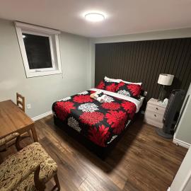 Exclusive Queen Room, Exclusive Bath, Free Parking, hotel in Charlottetown