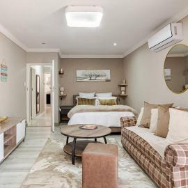 Executive en-Suite, cozy, comfy and spacious, hotel in Baragwanath