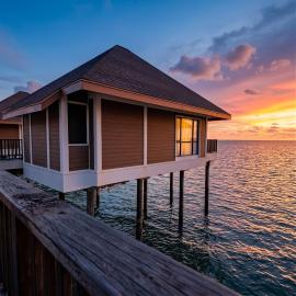 2 Bedroom & Study over Water Ivory Villa, Open Sea, Golden Palm Tree, Malaysia, hotel in Sungai Pelik
