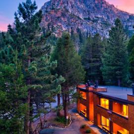 Tram Condo by AvantStay