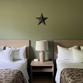 The Trail Inn - Slayton, MN - HWY 59, hotel v destinácii Slayton