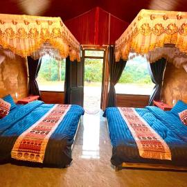 Mạnh Homestay, готель у місті Hong Ha