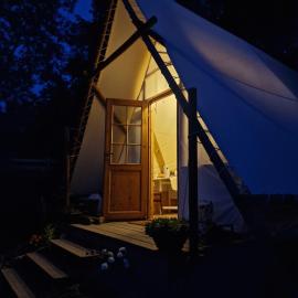 Tente Lodge Logement Insolite 4pers Campagne Normande Orne، فندق في Ménil-Hubert-sur-Orne
