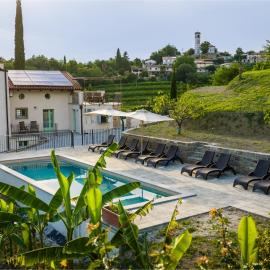 Dorče Autentic Country House, hôtel à Kojsko
