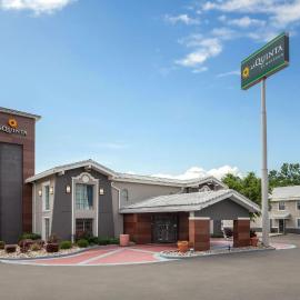 La Quinta Inn by Wyndham Omaha West, hotel en Omaha