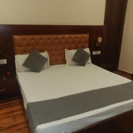 Hotel Harmony, hotel sa Kharar