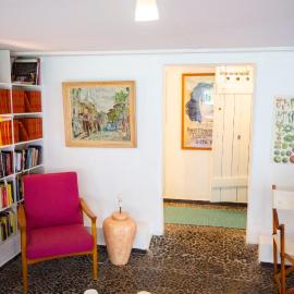 Private 2 prs basement I spacious & central CPH, hotel v Kodani