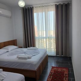 Enes apartament, hotel in Krujë