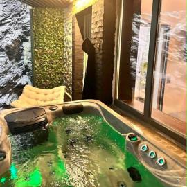 Secret Rock - Jaccuzi privé, hotel in La-Roche-en-Ardenne