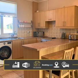 Spacious 3BR House By Cozy Quarters Property Management Vacation Rental Trimdon Grange Easy access to A1 With Free WiFi