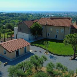Corte CeLestiale, hotel en Albenga