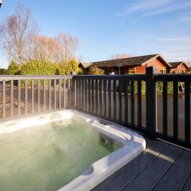 Penny Lodge with Hot Tub