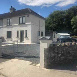 Woodland Cahir Retreat - 3 Bedroom House, hotelli kohteessa Cahir