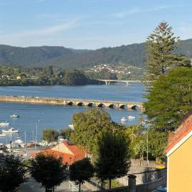A Casa do Miradoiro, hotel u gradu 'Puentedeume'