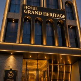 The Grand Heritage Vrindavan # Lavis & Luxury Rooms Near Nidhivan Sarovar Portico, Rukmini Vihar Vrindavan#, ξενοδοχείο σε Vrindāvan