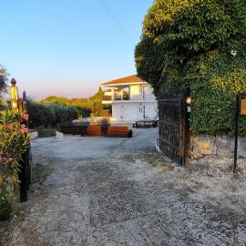 Casa Psarou 1