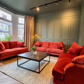 Spacious Stylish Cardiff House Near City Centre