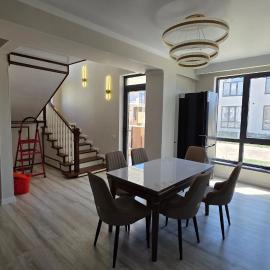 Cottage โรงแรมในBosteri