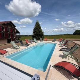 Le Repère Des Générations, piscine
