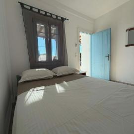 Lefkanemos, hotell i Tourlos