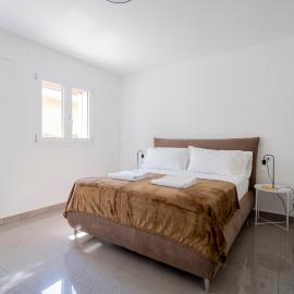 Modern Studio near Venice with Kitchenette