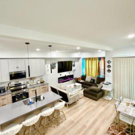 Game Room, Hot Tub, Gym, BBQ, 7 mins to NRG Stadium & Med Center