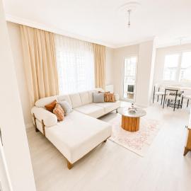 15 Minutes to the Airport Luxury Apartment
