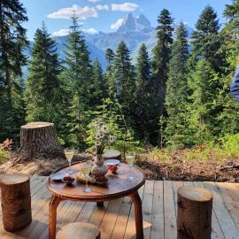 Echoes of the Mountains, hotel a Mestia