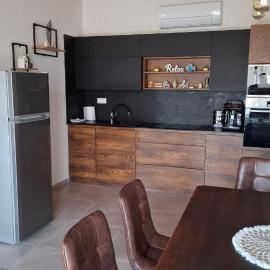 Mirtusz Apartmanház, hotel in Balatongyörök