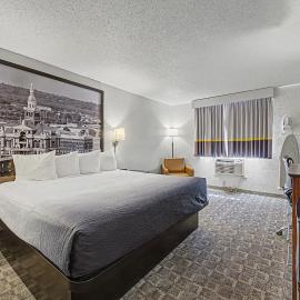 Super 8 by Wyndham Dubuque, hotel en Dubuque